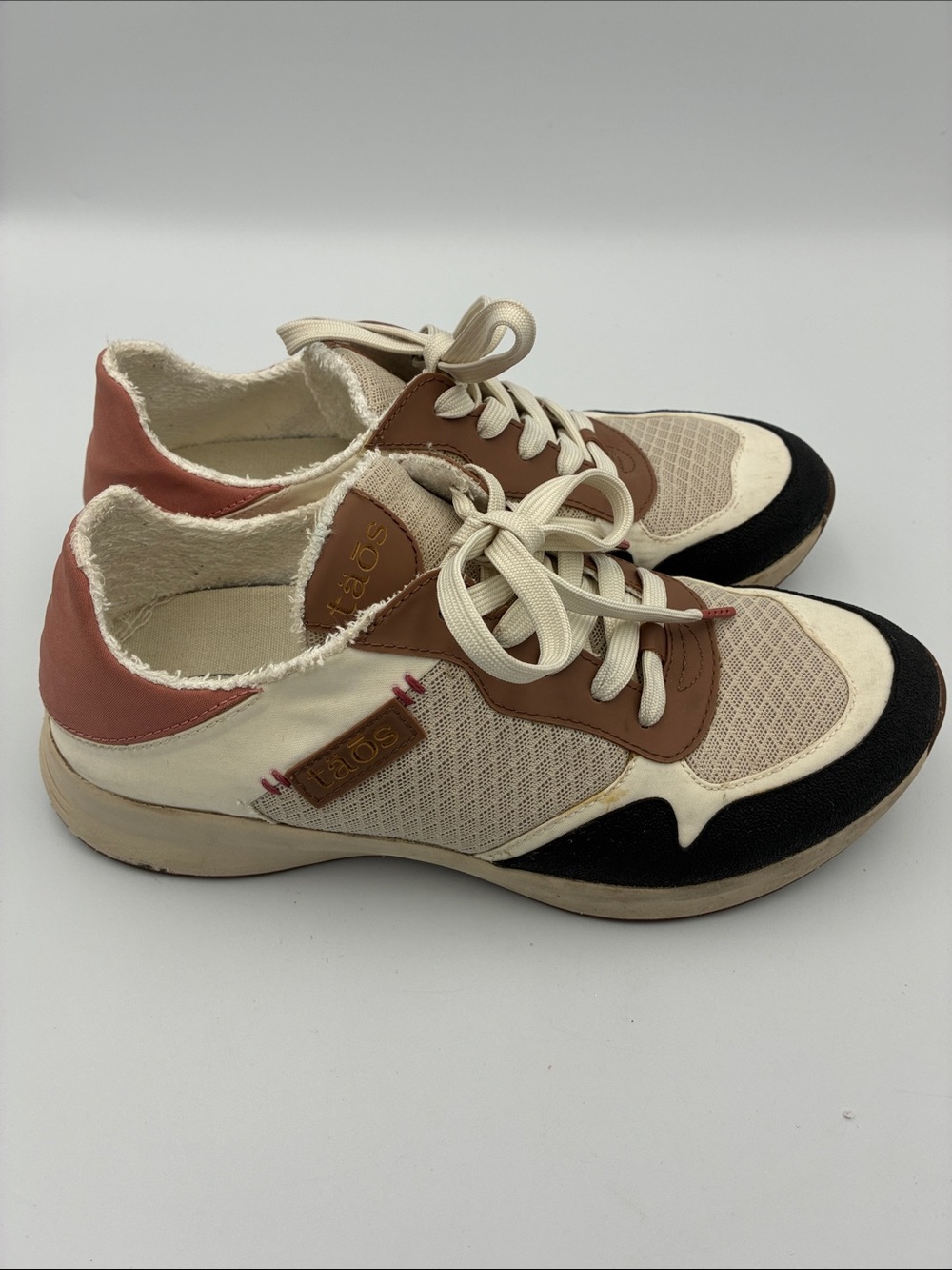 Taos Footwear Direction Color block Casual Lace-Up Sneakers Women’s 7